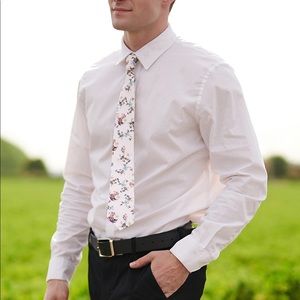 Floral tie